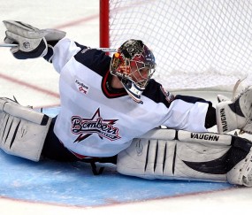 开云体育在线-文班亚马硬仗封神！黄蜂加时险胜篮网，新王当立