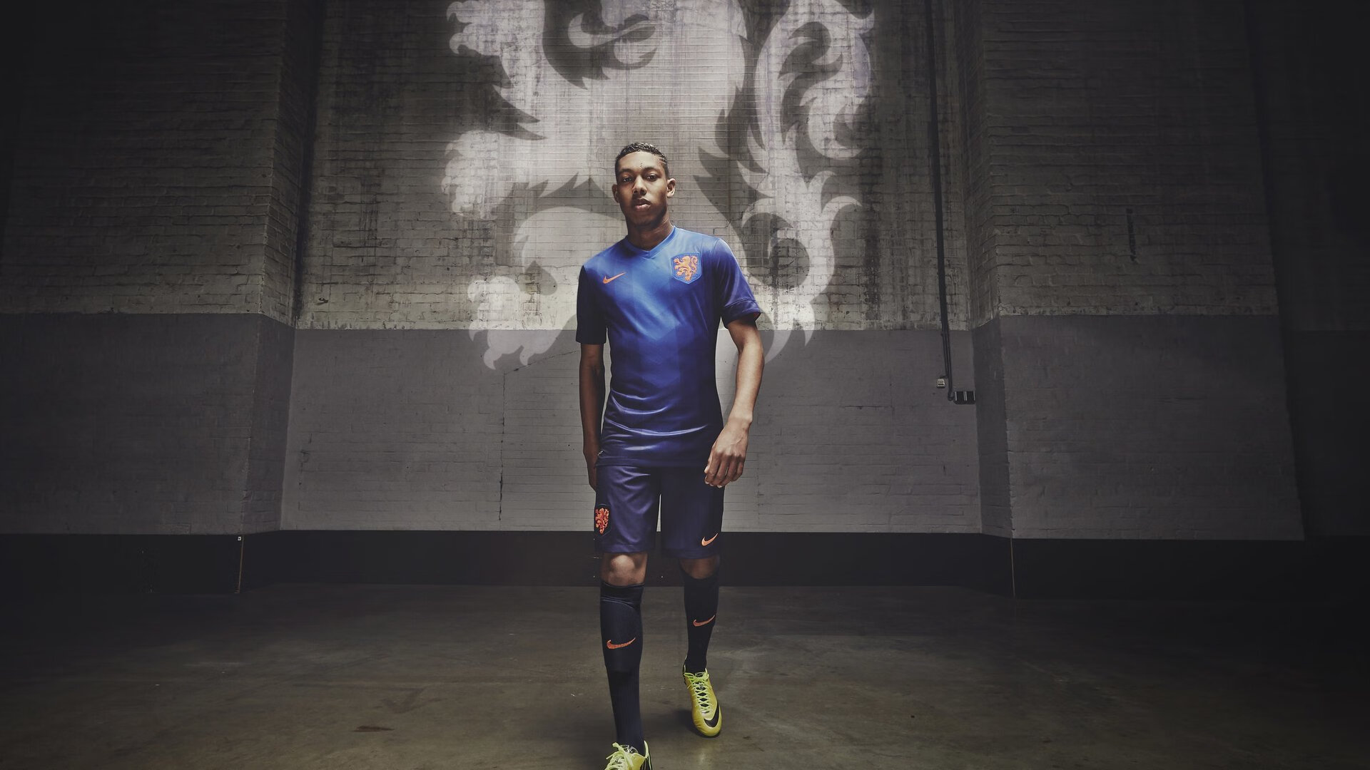 欧冠淘汰赛之夜，锡安关键进球定乾坤