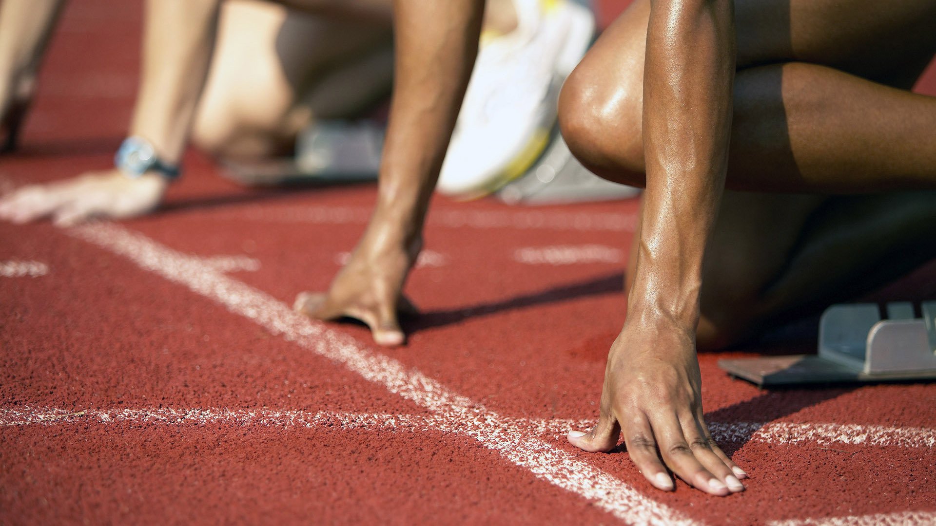 深圳队完胜热火，贝恩成为关键先生